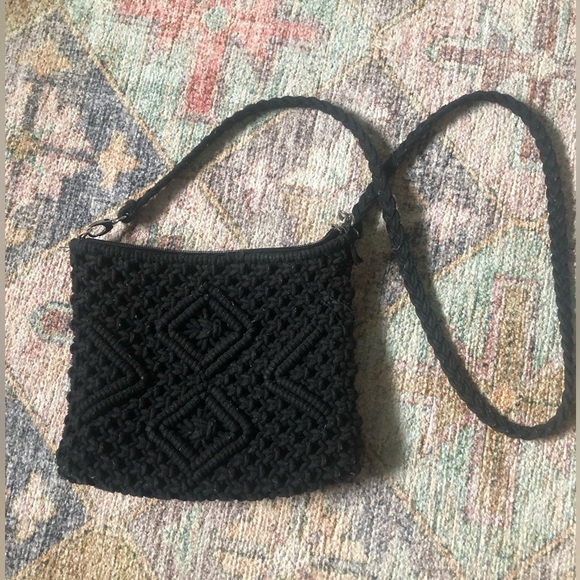 Lulus Handbags - Lulus Crossbody Purse